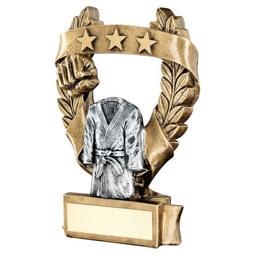 Tri Star Martial Arts Trophy | 159mm |