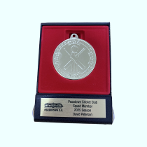 Cricket Medal | Gold | Display Box | 50mm Diameter
